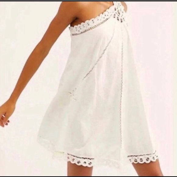 Free People Dresses & Skirts - Dress Size L Free People One Shoulder white